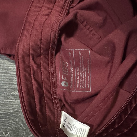 Figs Maroon Scrub Top - Picture 3 of 5